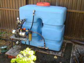 automaattinen kastelu maassa