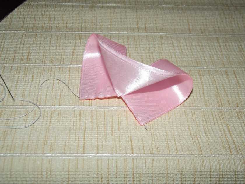 DIY -jouset eri materiaaleista - vaihtoehdot kotitekoisille jousille, suunnitteluideoita - vaiheittaiset ohjeet DIY -käsitöiden luomiseen