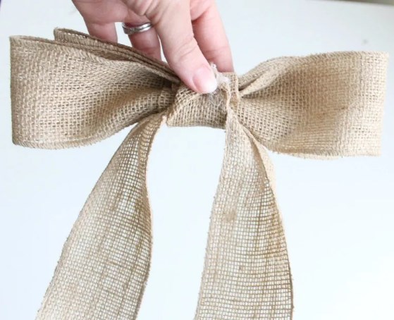 DIY -jouset eri materiaaleista - vaihtoehdot kotitekoisille jousille, suunnitteluideoita - vaiheittaiset ohjeet DIY -käsitöiden luomiseen