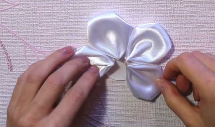 DIY -jouset eri materiaaleista - vaihtoehdot kotitekoisille jousille, suunnitteluideoita - vaiheittaiset ohjeet DIY -käsitöiden luomiseen