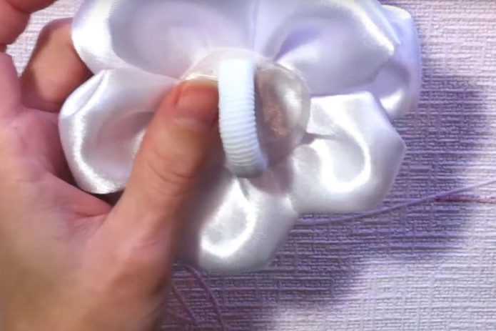 DIY -jouset eri materiaaleista - vaihtoehdot kotitekoisille jousille, suunnitteluideoita - vaiheittaiset ohjeet DIY -käsitöiden luomiseen