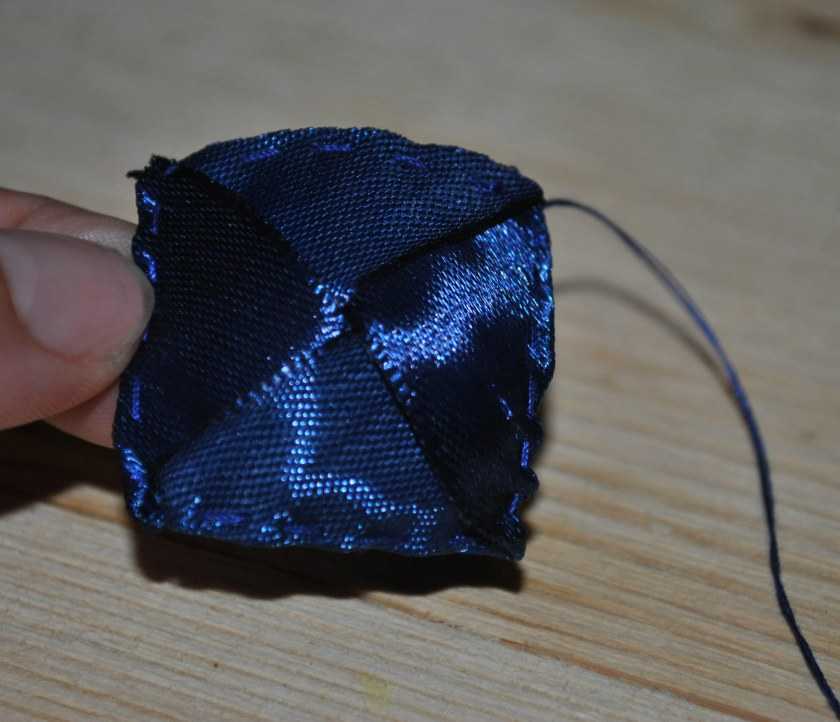 DIY -jouset eri materiaaleista - vaihtoehdot kotitekoisille jousille, suunnitteluideoita - vaiheittaiset ohjeet DIY -käsitöiden luomiseen