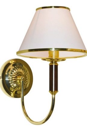 Аплици в класически стил