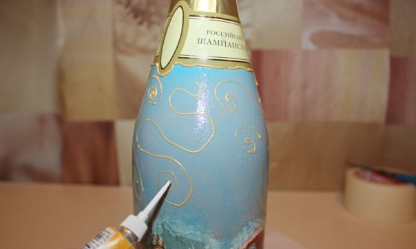 ozdobte prácu stuhami alebo inými doplnkovými prvkami.