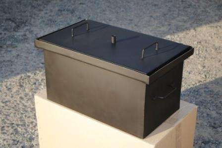 Mini-horúca údiareň pre domácich majstrov