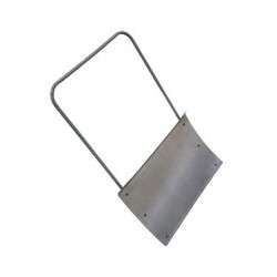 Plastová škrabka je vďaka svojej nízkej hmotnosti nadradená predchádzajúcej verzii