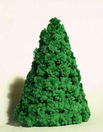 Derefter begynder vi at lime pomponerne til papbunden.