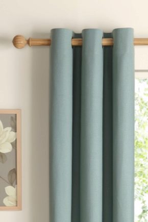 Дървени корнизи