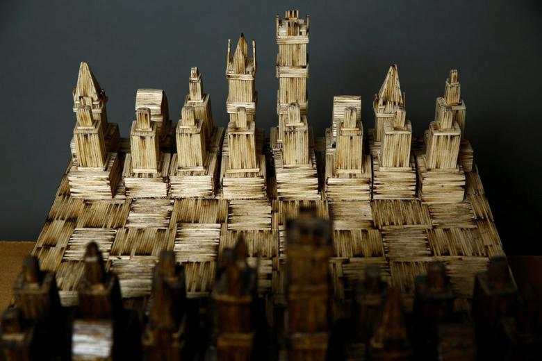 Hus, slot, kirke, tempel, godt: hvordan man laver af tændstikker uden lim med egne hænder, trin for trin instruktioner