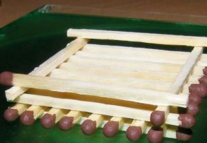 Hus, slot, kirke, tempel, godt: hvordan man laver af tændstikker uden lim med egne hænder, trin for trin instruktioner