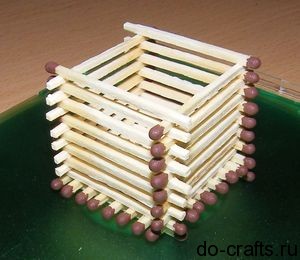 zamok-iz-spichek-4 Sådan laver du et slot af tændstikker med egne hænder