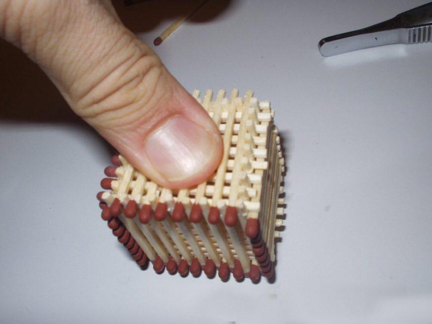 Hus, slot, kirke, tempel, godt: hvordan man laver af tændstikker uden lim med egne hænder, trin for trin instruktioner