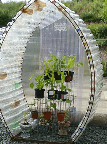 aita muovipulloista kuva