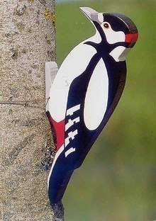 Skúste vystrihnúť ďatľa z preglejky.