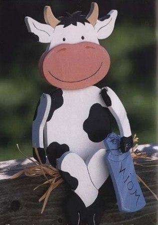 Preglejkové figúrky môžu byť dobrým analógom hotových figúrok z obchodu. Na ich výrobu nepotrebujete špeciálny umelecký talent a vzniknú vám veľké materiálne náklady. Potrebujete iba predstavivosť a veľkú túžbu ozdobiť záhradu originálnym spôsobom. Dobre si premyslite, čo presne na vašom webe chýba. Z preglejky môžu byť vyrobené nielen dekoratívne, ale aj funkčné veci, napríklad: