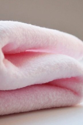 بطانيات من الصوف