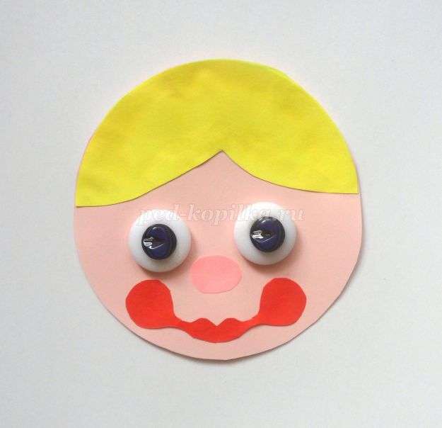 käsitöitä karnevaalin teemalla