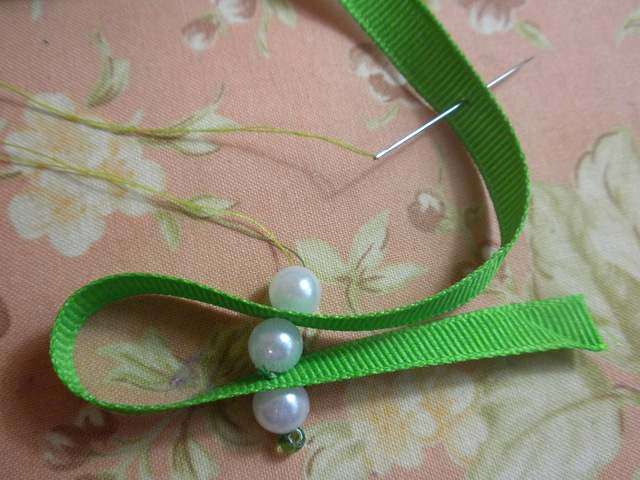 käsitöitä uudelle vuodelle helmistä