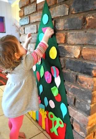 Uudenvuoden lahja pikkumiehelle on valmis. Hyödyllinen lelu, joka sopii täydellisesti pikkulapselle, joka oppii maailmamme