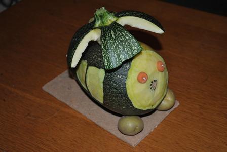 Zucchini håndværk ideer derhjemme håndværk fra en grøntsagsmarv til haven