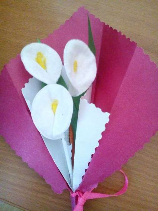 أفكار حرفية ليوم 8 مارس للأطفال الأكبر سنًا في رياض الأطفال الحرف اليدوية ليوم 8 مارس في روضة الأطفال