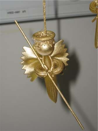 Veľmi skoro sa v každom dome rozsvietia veselé svetielka na vianočných stromčekoch.