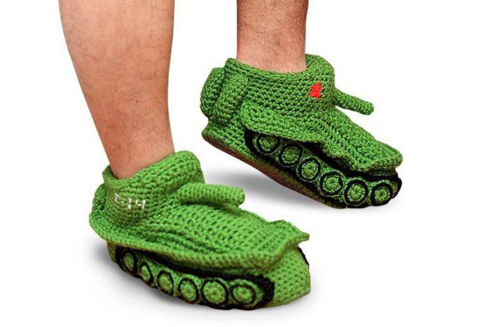 Mielenkiintoisia esityksiä 23. helmikuuta omin käsin. Ohjeet ja valokuvat mitä voit antaa miehelle 23. helmikuuta