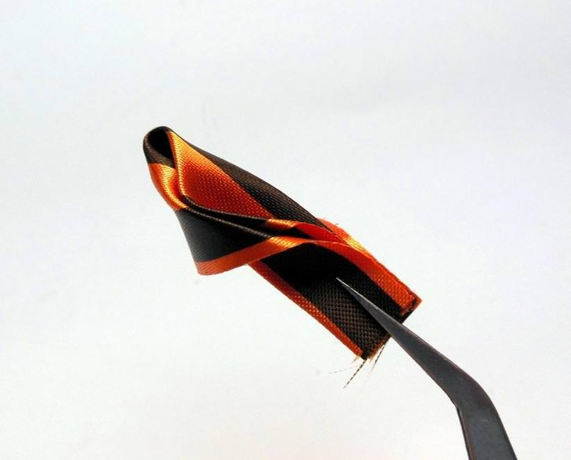 Teemme Pyhän Yrjön nauhan omilla käsillämme tee-se-itse -nauha Georgen mestarikurssilla