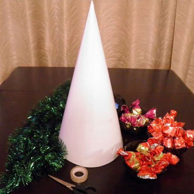 Teemme makeita lahjoja uudelle vuodelle kukkia makeisista uudelle vuodelle