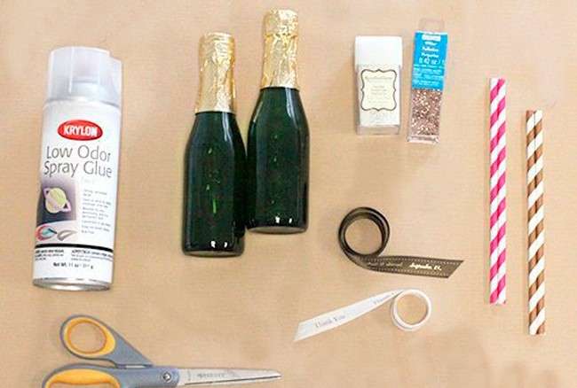 Kuinka kaunista sisustaa pullo samppanjaa uudelle vuodelle koristele kauniisti samppanjapullo uutta vuotta varten