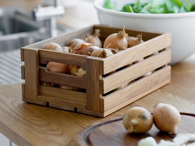 Kuinka säilyttää sipulit oikein asunnossa