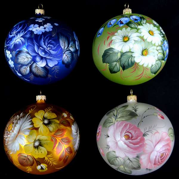 ζωγραφισμένα παιχνίδια χριστουγεννιάτικου δέντρου