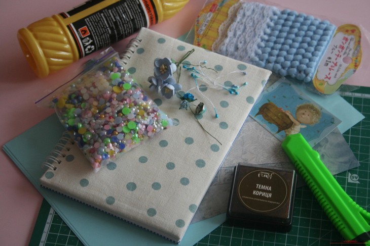 Πώς να φτιάξετε ένα σημειωματάριο: τύποι φορητών υπολογιστών, τα πλεονεκτήματα ενός χειροποίητου σημειωματάριου, ιδέες φωτογραφιών και κύρια μαθήματα για το πώς και από τι να φτιάξετε ένα σημειωματάριο