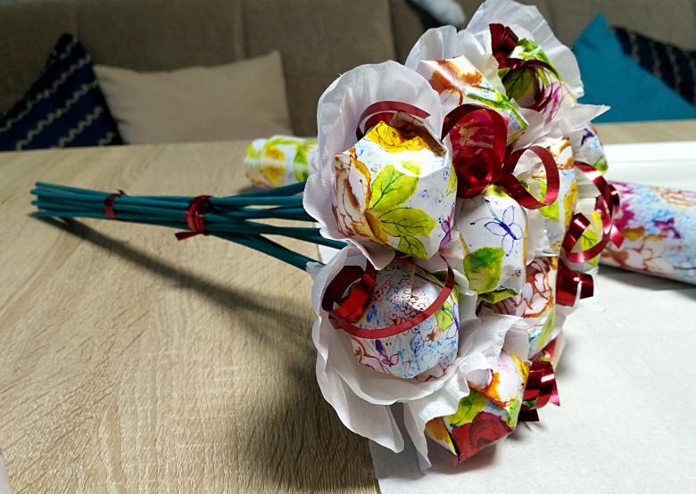 Πώς να φτιάξετε ένα μπουκέτο με τα χέρια σας: παραδείγματα φωτογραφιών, μαθήματα βήμα προς βήμα για αρχάριους