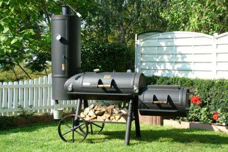 Jos säleiköitä on useita, ne näkyvät useilla tasoilla. Etäisyyden tulee olla vähintään 15 senttimetriä. Ristikot kiinnitetään kammion seiniin hitsatuilla vahvistuskoukkuilla tai itsekelausruuveilla.