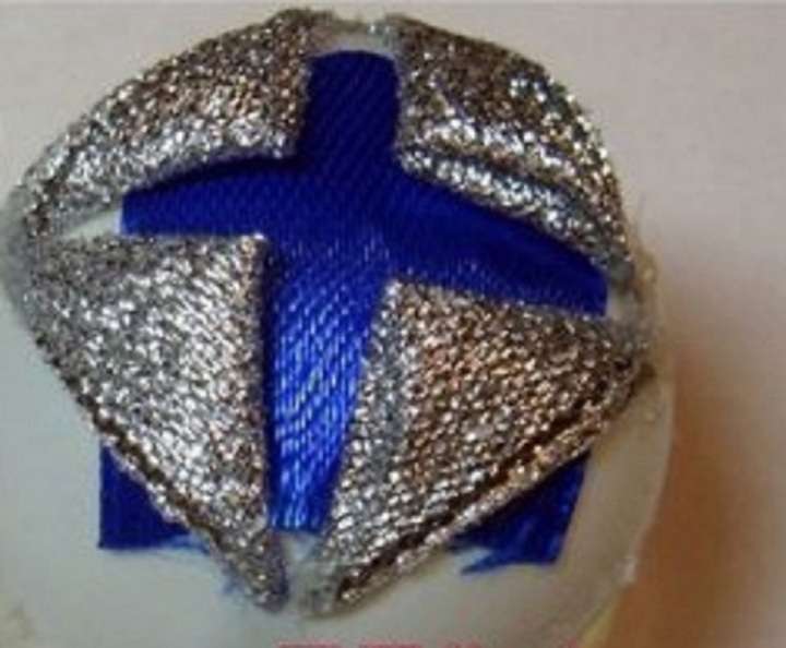 Sådan laver du smukt julelegetøj smukt julelegetøj på træet