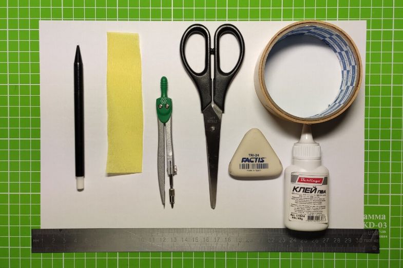 Πώς να φτιάξετε ένα κρίνο από χαρτί σε διαφορετικές τεχνικές: οδηγίες βήμα προς βήμα DIY, τα απαραίτητα εργαλεία και υλικά