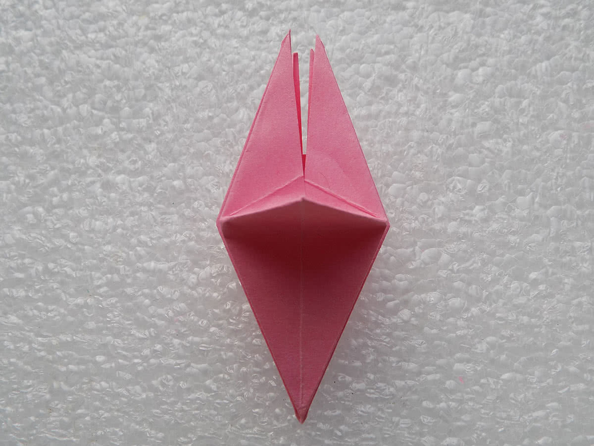 Βήμα κρίνου Origami 13