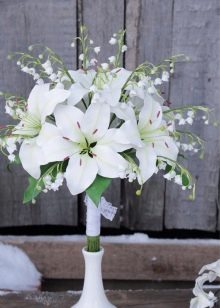 Πώς να φτιάξετε ένα κρίνο από χαρτί σε διαφορετικές τεχνικές: οδηγίες βήμα προς βήμα DIY, τα απαραίτητα εργαλεία και υλικά