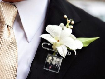 Πώς να φτιάξετε ένα κρίνο από χαρτί σε διαφορετικές τεχνικές: οδηγίες βήμα προς βήμα DIY, τα απαραίτητα εργαλεία και υλικά