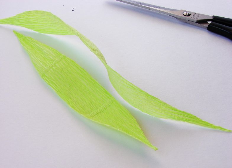 Πώς να φτιάξετε ένα κρίνο από χαρτί σε διαφορετικές τεχνικές: οδηγίες βήμα προς βήμα DIY, τα απαραίτητα εργαλεία και υλικά