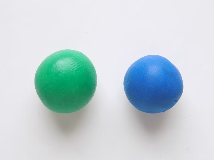 Πώς να φτιάξετε μια μακέτα στρατιωτικού εξοπλισμού με τα χέρια σας: βήμα προς βήμα οδηγίες, απαραίτητα υλικά, τα καλύτερα πρότυπα για κοπή και κόλληση