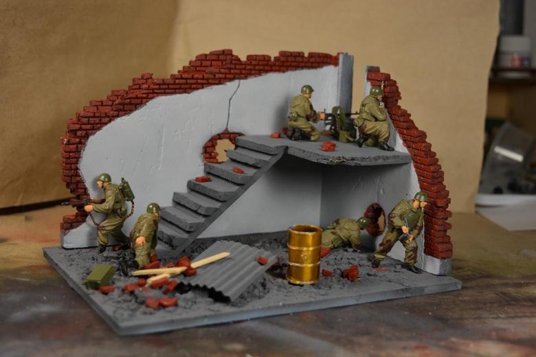 Πώς να φτιάξετε μια μακέτα στρατιωτικού εξοπλισμού με τα χέρια σας: βήμα προς βήμα οδηγίες, απαραίτητα υλικά, τα καλύτερα πρότυπα για κοπή και κόλληση