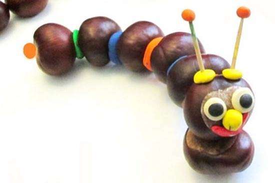 الحرف اليدوية من مواد الخريف إلى المدرسة