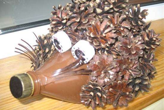 حرفة الخريف إلى المدرسة من الطبيعي