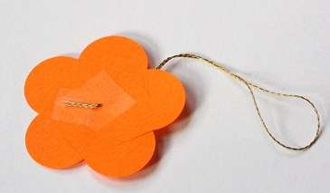 DIY -joulupallot askel askeleelta paperilta