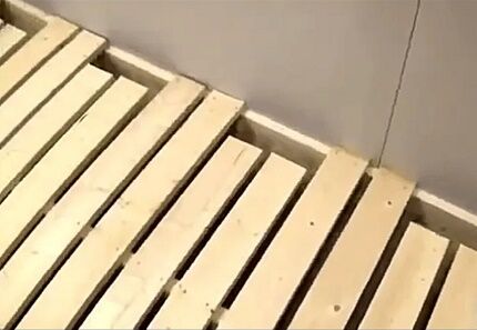 كيف تصنع قاعدة لوضع أرضية مائية الأرضيات المائية