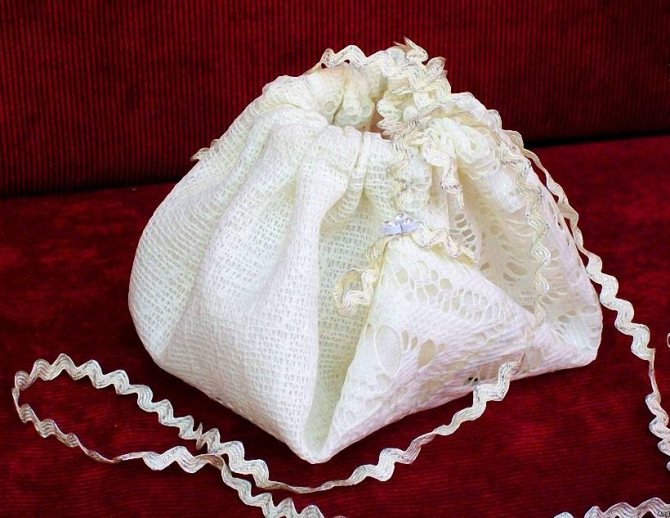 Kuinka ompele laukku siteillä - DIY -pussit lahjoja ja yrttejä varten