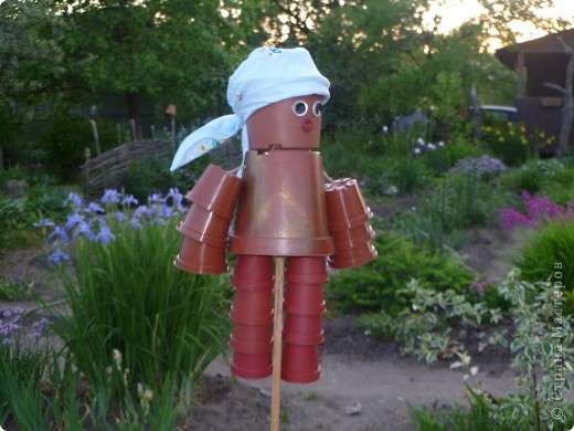 käsitöitä jätemateriaalista annettavaksi