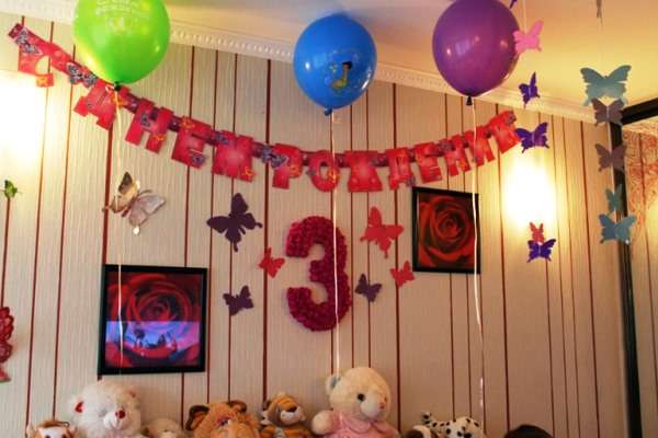 διακοσμήστε το δωμάτιο για τα γενέθλια του παιδιού με τη φωτογραφία των χεριών μας